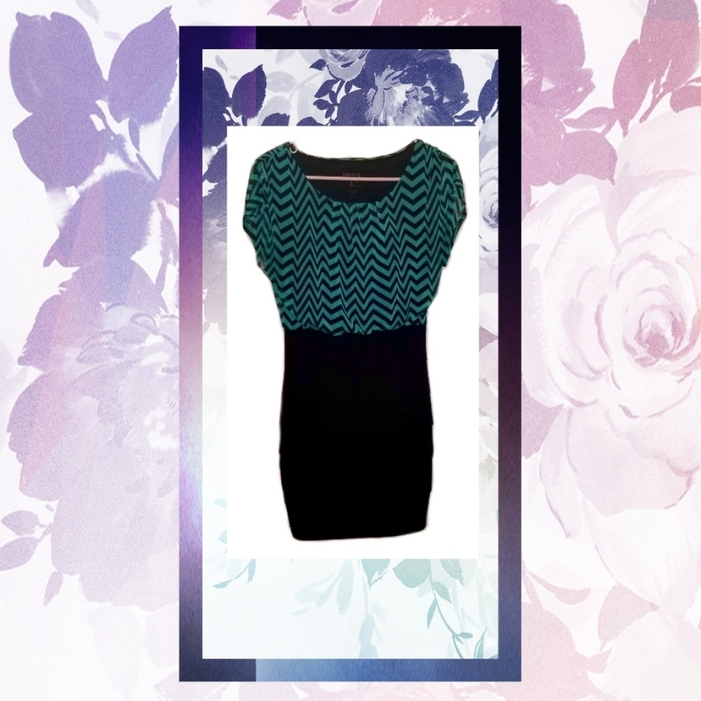 🤩 Enfocus green and black chevron dress (size 8)